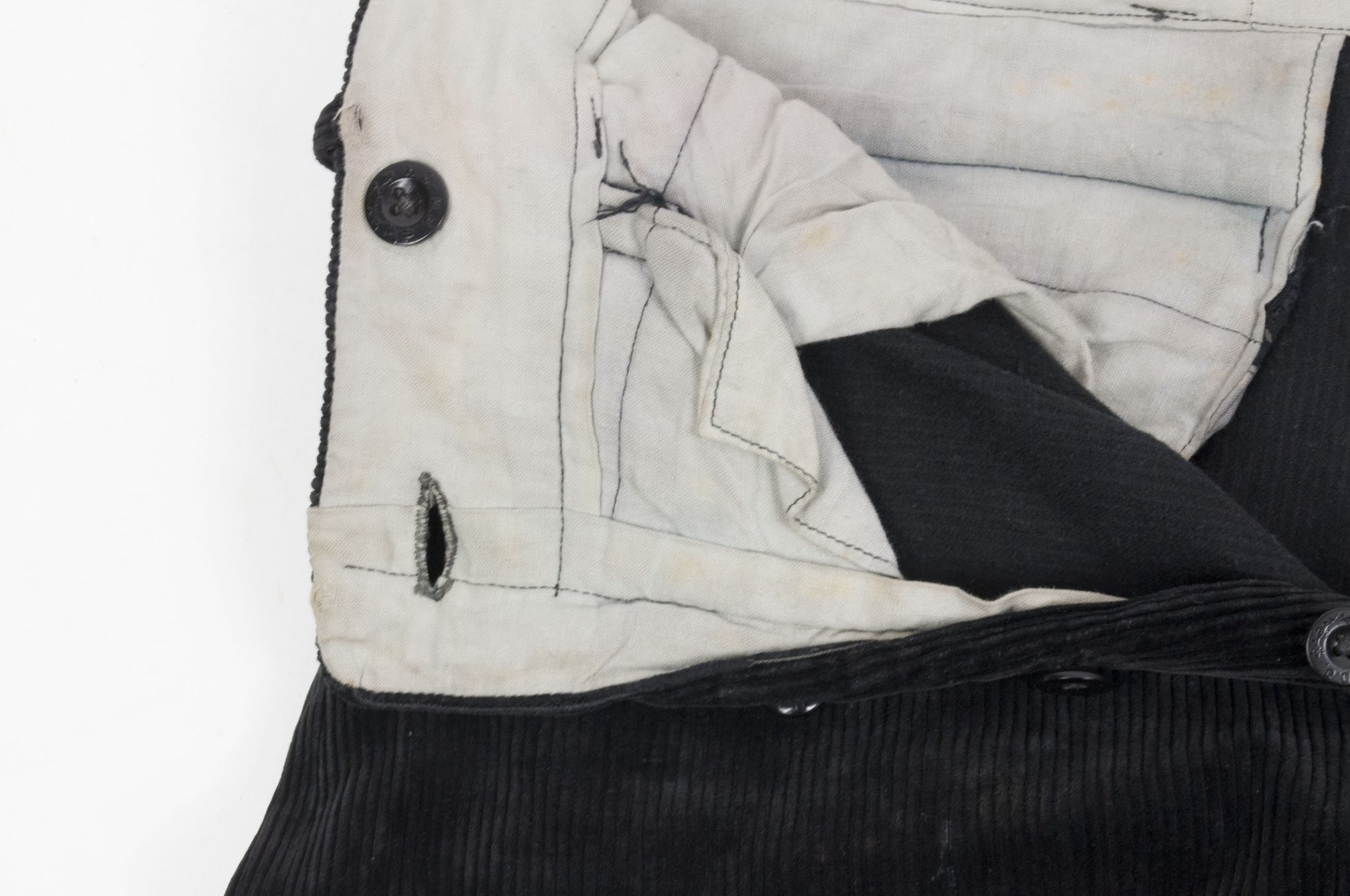 Hitlerjugend (HJ) / Deutsche Jugend (DJ) Braunhemd / Brown shirt Ost Sudetenland + HJ shorts - Image 18