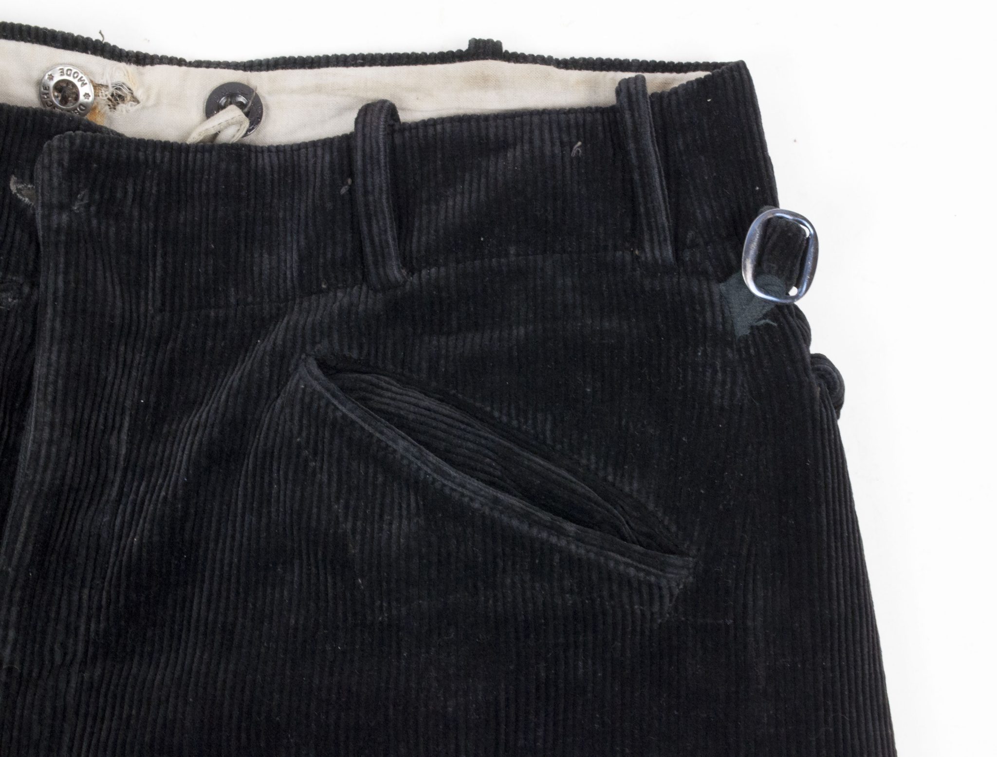 Hitlerjugend (HJ) / Deutsche Jugend (DJ) Braunhemd / Brown shirt Ost Sudetenland + HJ shorts - Image 10