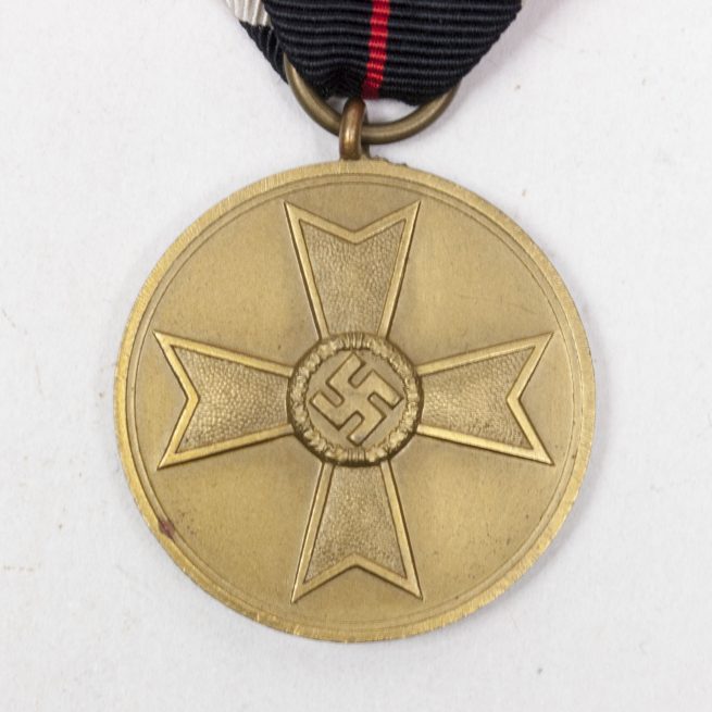 Kriegsverdienstmedaille (KVKm) War Merit Medal on long ribbon