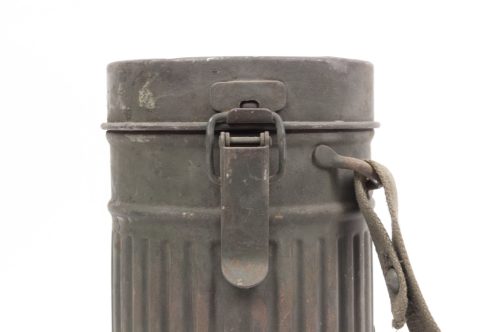 Luftschutz gasmask + canister