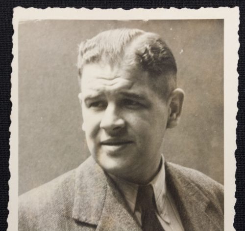 (Photo) NSDAP ParteiabzeichenPartybadge in wear