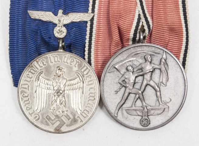 German medalbar with Wehrmacht Dienstauszeichnung 4 Jahre + Anschlussmedaille