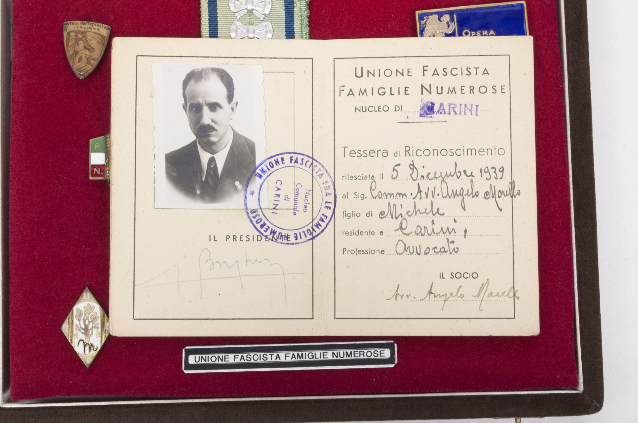 (Italy) WWII cased familie grouping Unione Fascista Famiglie Numerosa (Italian Motherscross)