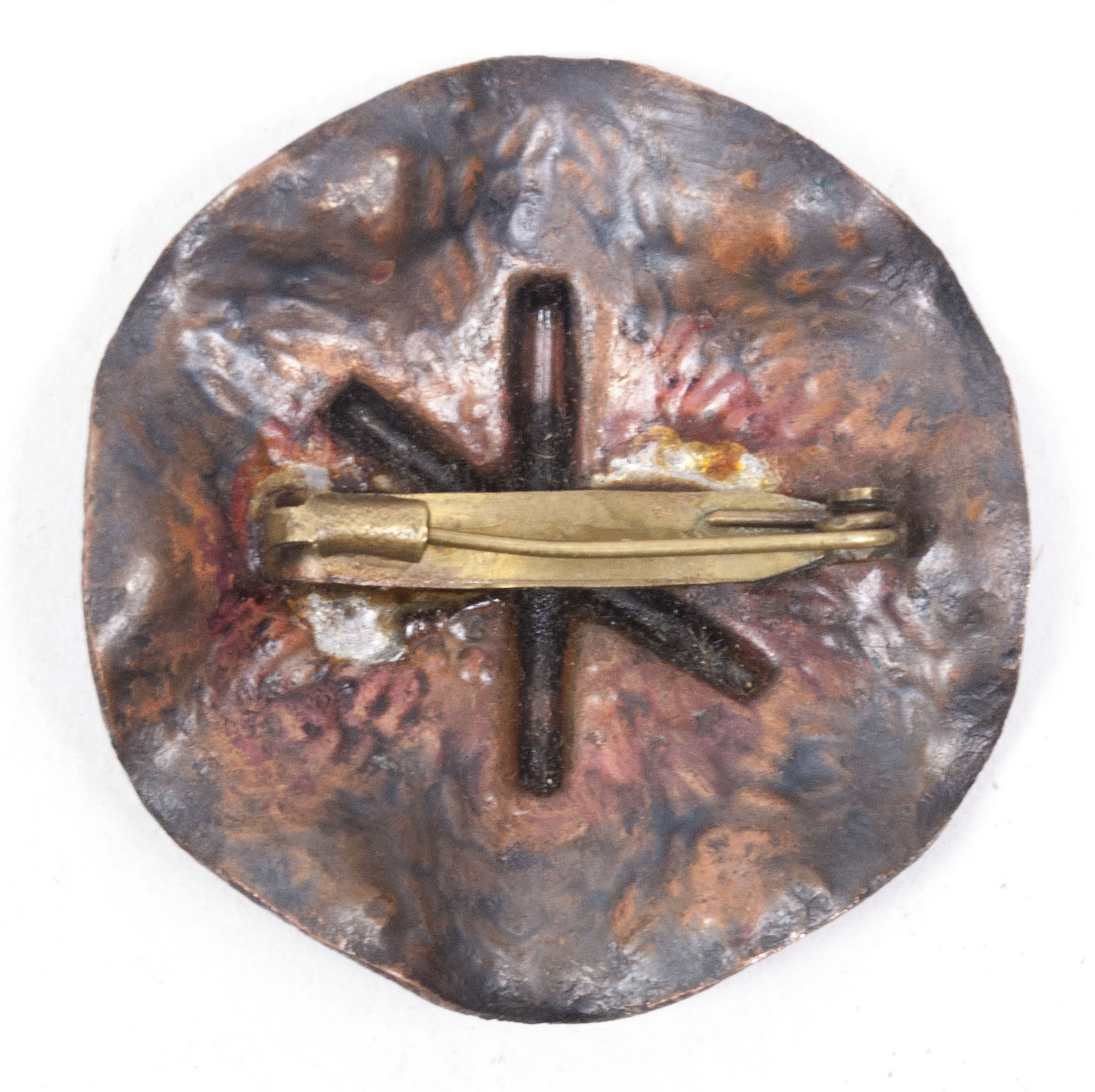 WWII Vlaams Instotuut voor Ontspanning (VIVO) brooch with Gebô-Rune (2) WWII Vlaams Instotuut voor Ontspanning (VIVO) brooch with Gebô-Rune