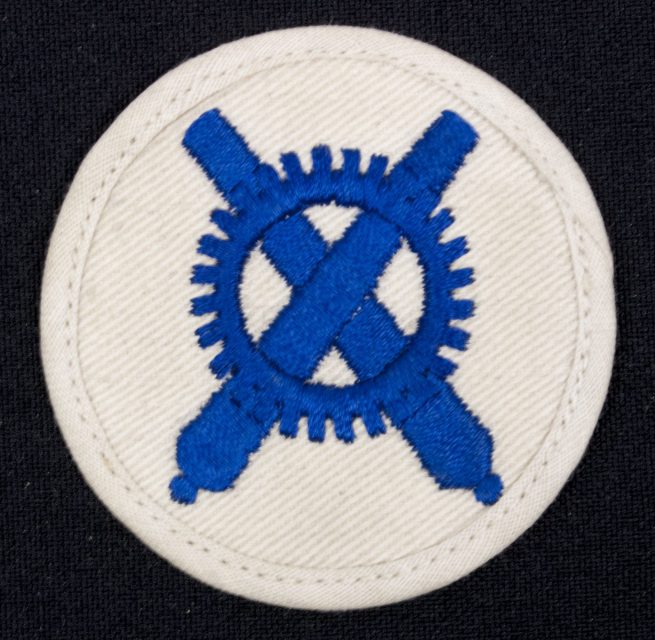 Kriegsmarine (KM) Artillery mechanic EM's career sleeve insignia