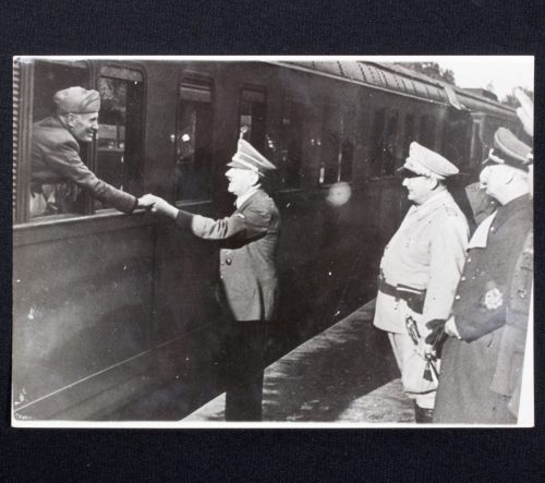 (Photo) Der Führer und der Duce nach missglückten Attentat (18x13,5 cm)