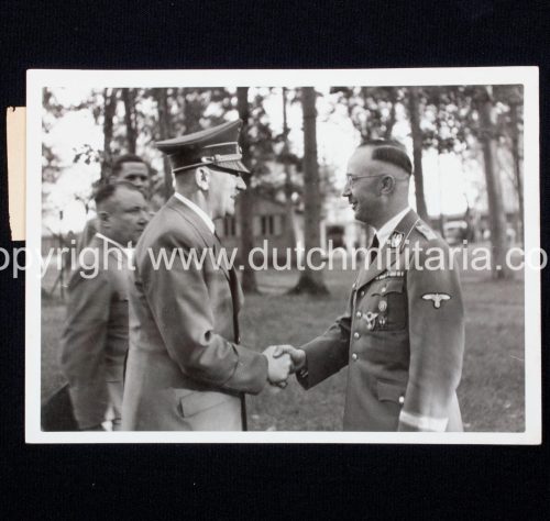 (Pressphoto) Der Führer gratuliert dem Reichsführer SS zum 43. Geburtstag (18,5x13,5 cm)