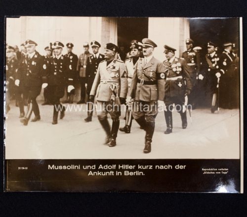 (Pressphoto) Mussolini und Adolf Hitler kurz nach der Ankunft in Berlin (24x18cm)