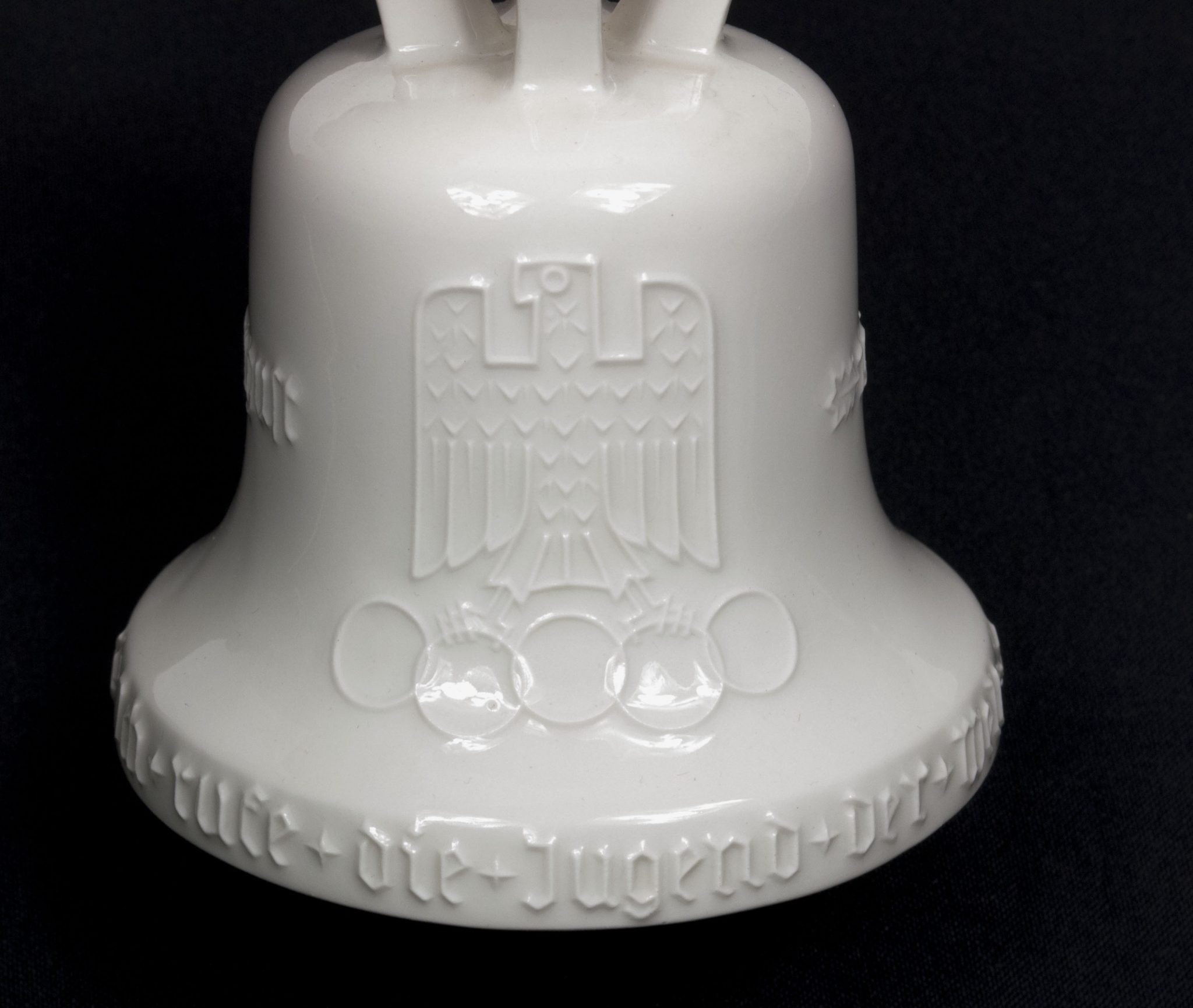 KPM Berlin Porcelain Olympic Games 1936 bell + wooden base - Image 13