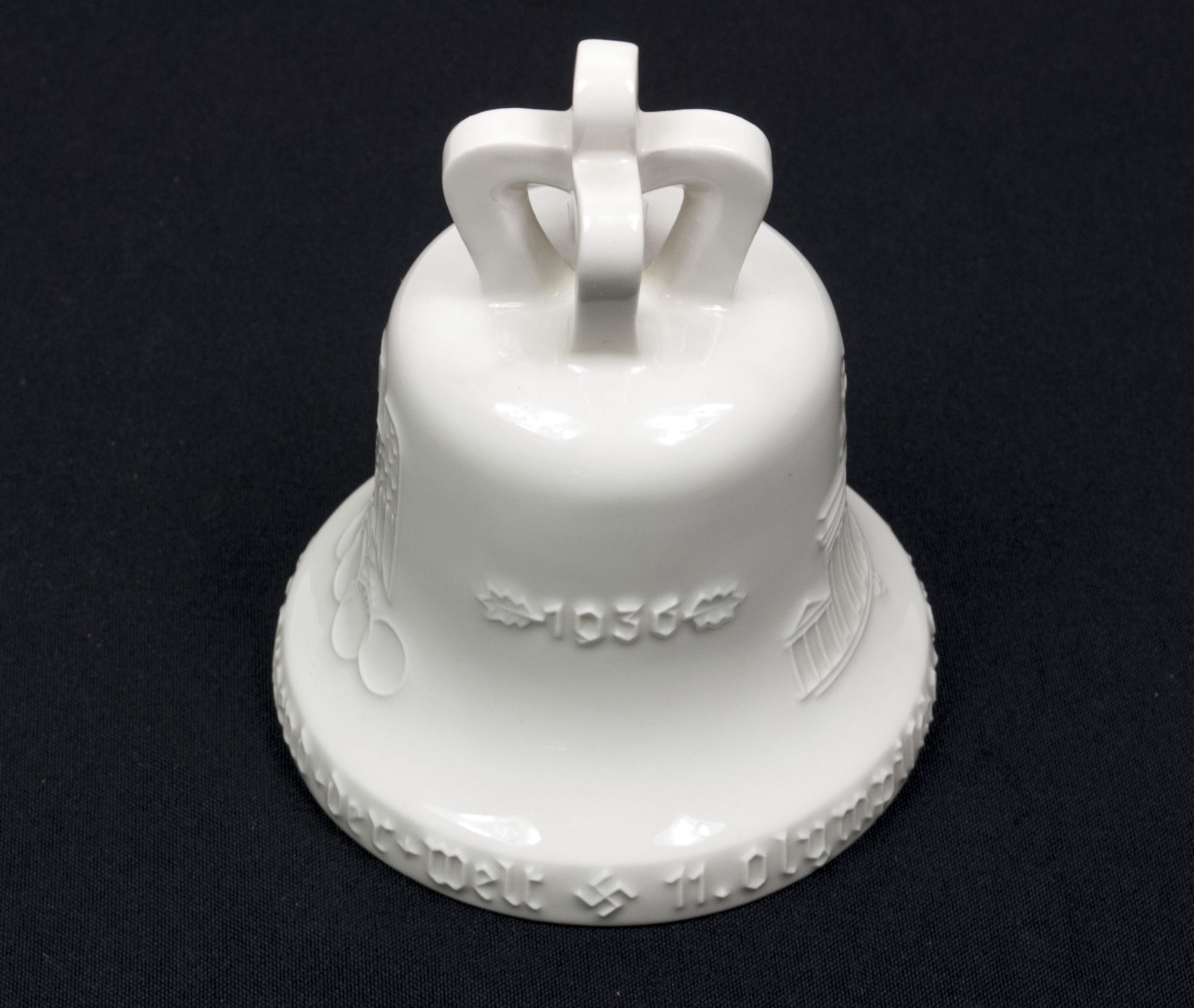 KPM Berlin Porcelain Olympic Games 1936 bell + wooden base - Image 15