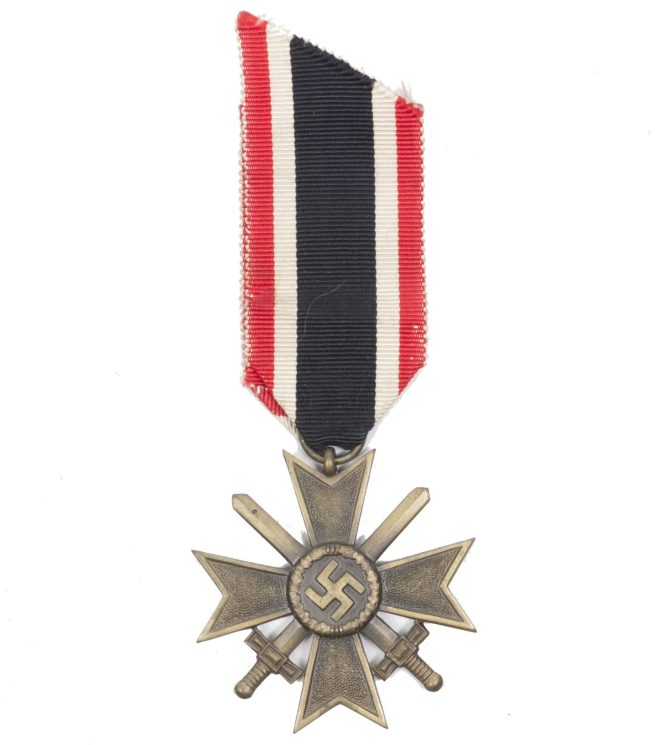 Kriegsverdienstkreuz (KVK) mit Schwerter War Merit Cross with swords