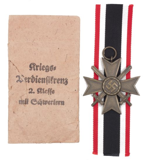 Kriegsverdienstkreuz + enveloppe (MM 127 Moritz Hausch AG)