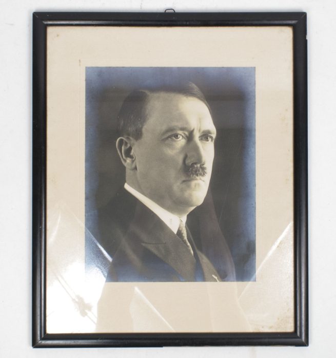 Large original framed Adolf Hitler portrait (45 x 37 cm)