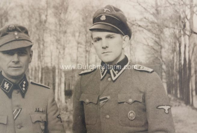 (Photo) SS -Untersturmführer + SS-Hauptscharführer