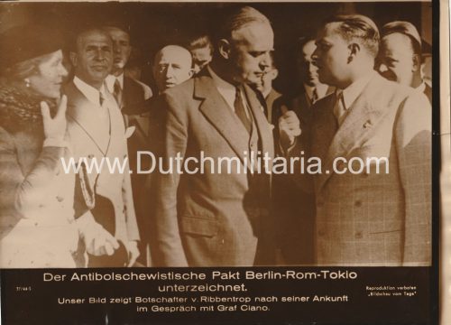 (Pressphoto) Die Antibolschewistische Pakt BerlinRom-Tokio unterzeichnet (24x18cm)