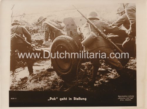 (Pressphoto) Pak geht in Stellung (24x18cm)