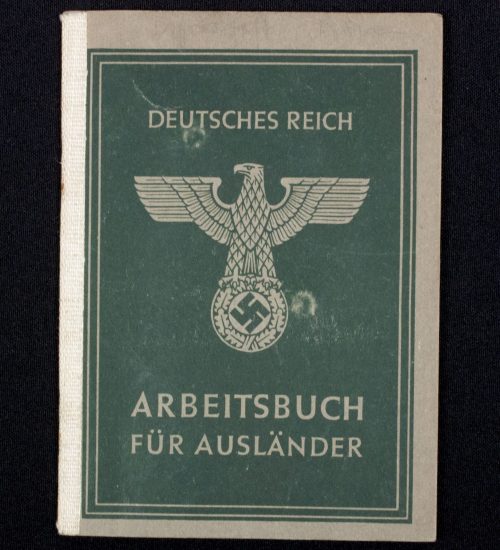 Arbeitsbuch für Ausländer (from a NederlanderDutchman) with passphoto - rare