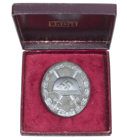 Cased Silver woundbadge (VWA Silber) MM "65" (Klein & Quenzer)