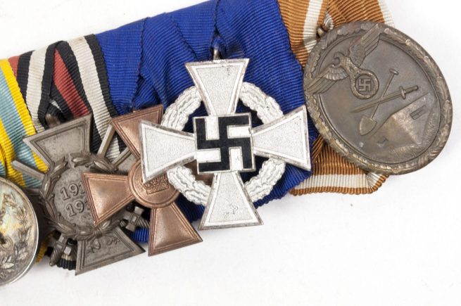 German medalbar with Ek2 + KVK2, FA medaille, FEK, DA, Treue Dienste, Westwall medals