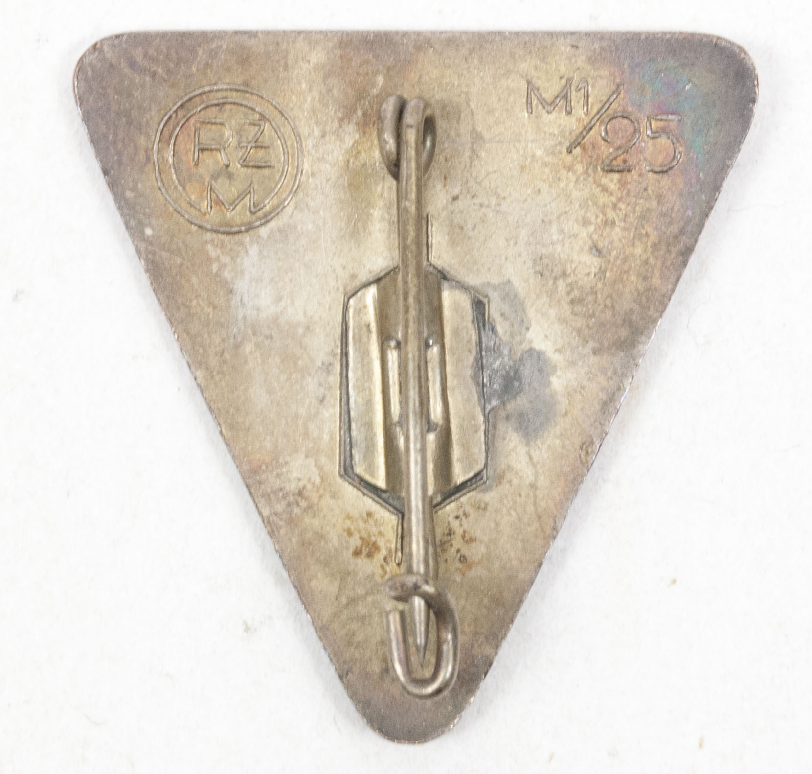 Deutsches Frauenwerk memberbadge (RZM M125) (2) Deutsches Frauenwerk memberbadge (RZM M125)