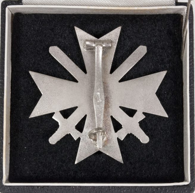 Kriegsverdienst Kreuz Erste Klasse (KVK1) War Merit Cross First Class + case MM “1” Deschler