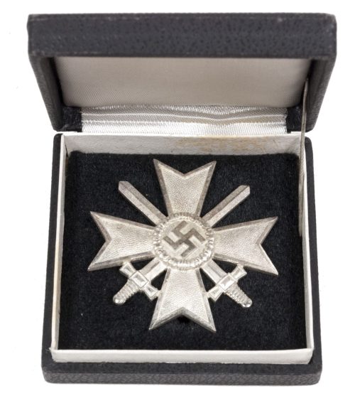 Kriegsverdienst Kreuz Erste Klasse (KVK1) War Merit Cross First Class + case MM “1” Deschler