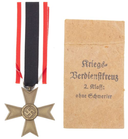 Kriegsverdienstkreuz (KVK) ohne Schwerter War Merit Cross without swords (Maker Katz & dehle Pforzheim)