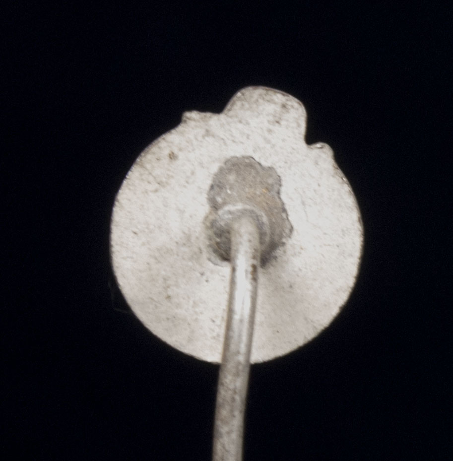 Miniature (9 millimeter) Winterschlacht im Osten Ostmedaille stickpin - extremely rare