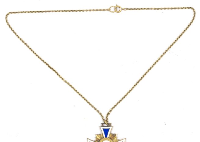 Motherscross gold on chain Mutterkreuz gold