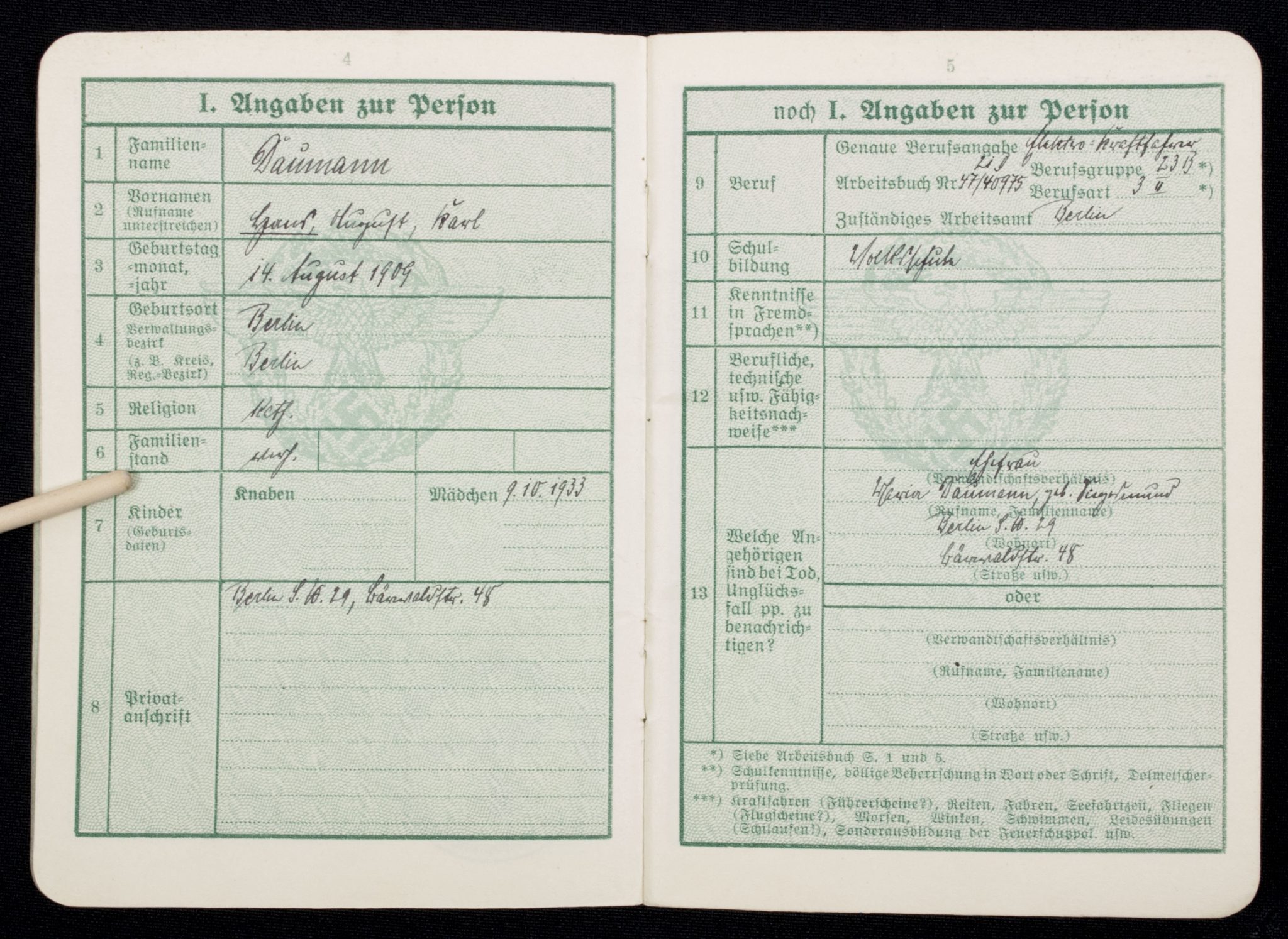Polizei Dienstpass issued 1941 in Berlin