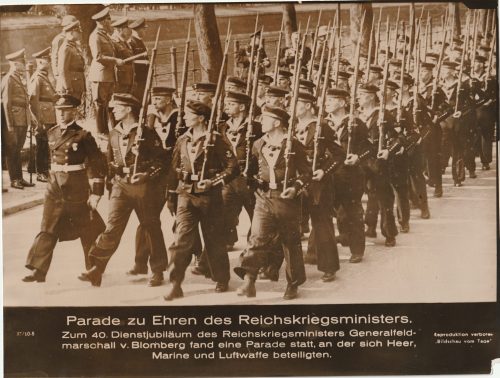 (Pressphoto) Parade zu Ehren des Reichskriegsministers (24x18cm)