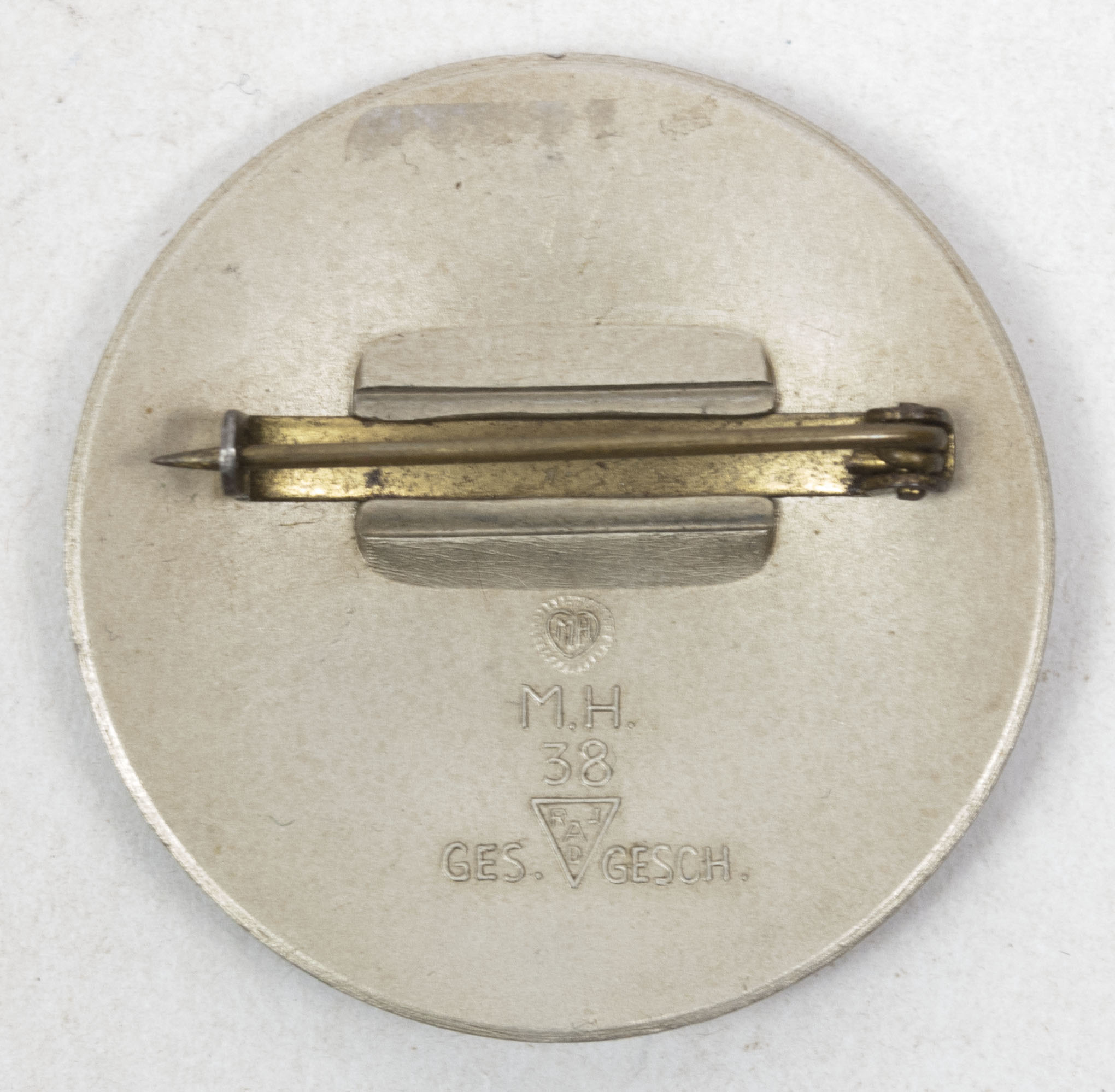 Reichsarbeitsdienst (RAD) Weibliche Jugend brooch (2) Reichsarbeitsdienst (RAD) Weibliche Jugend brooch