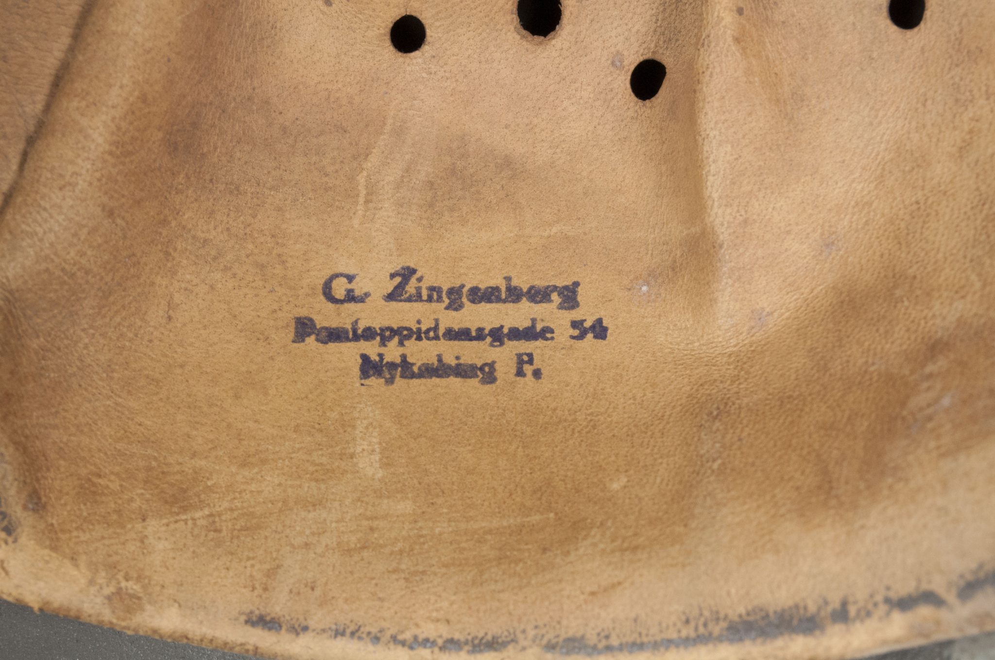 (Denmark) Danish WW2 reissued M42 “Lokal Forsvars Region IIII” helmet - Image 27