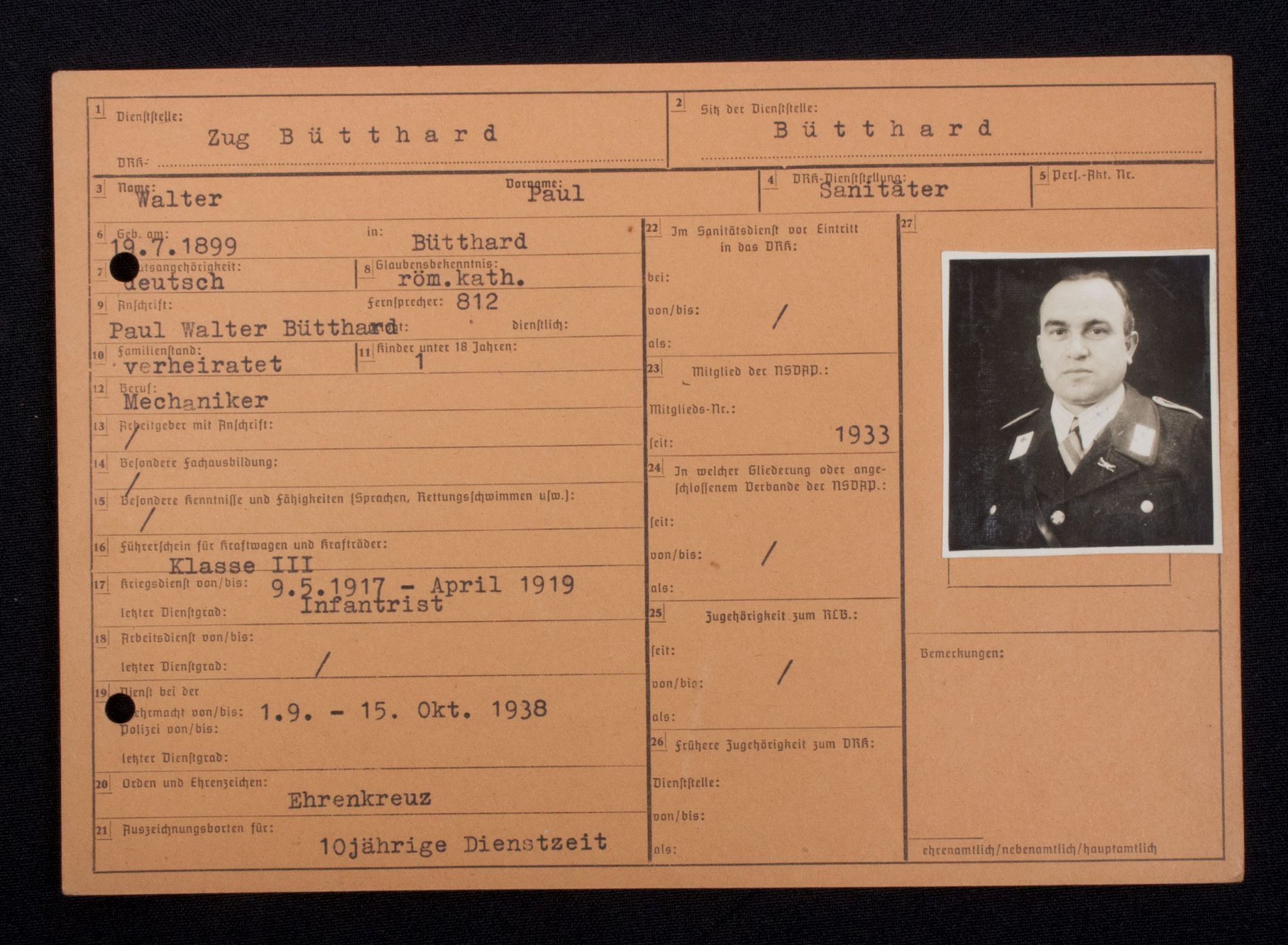 Deutsche Rote Kreuz (DRK) adninistration card with photo (Sanitäter) (2)