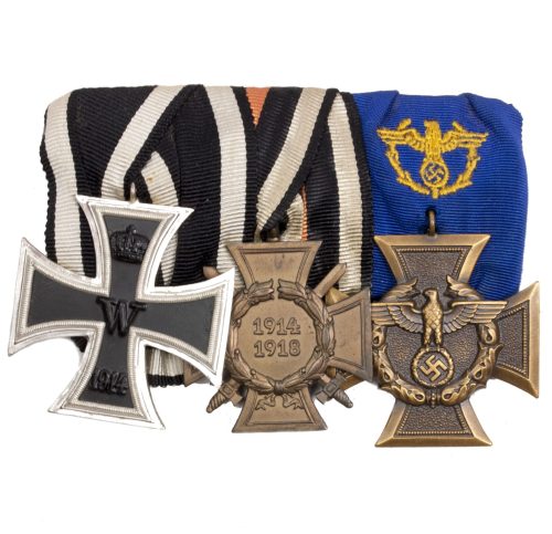 Medalbar with Ek2, FEk + Zollgrenzschutz-Ehrenzeichen