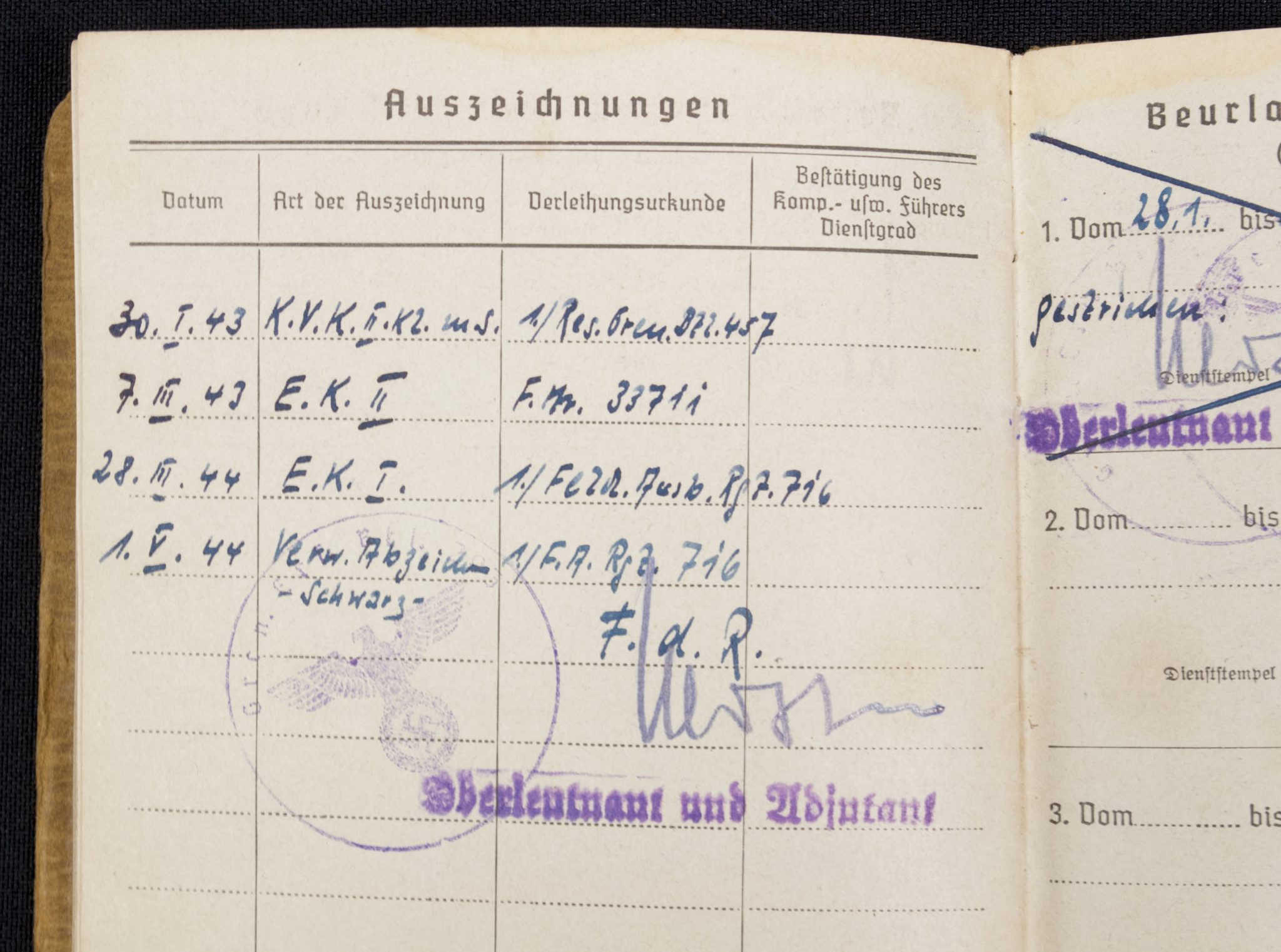 Soldbuch Gren.Ers. u. Ausb. Btl. 203 (with KVK2, EK1, Ek2, VWA Schwarz)