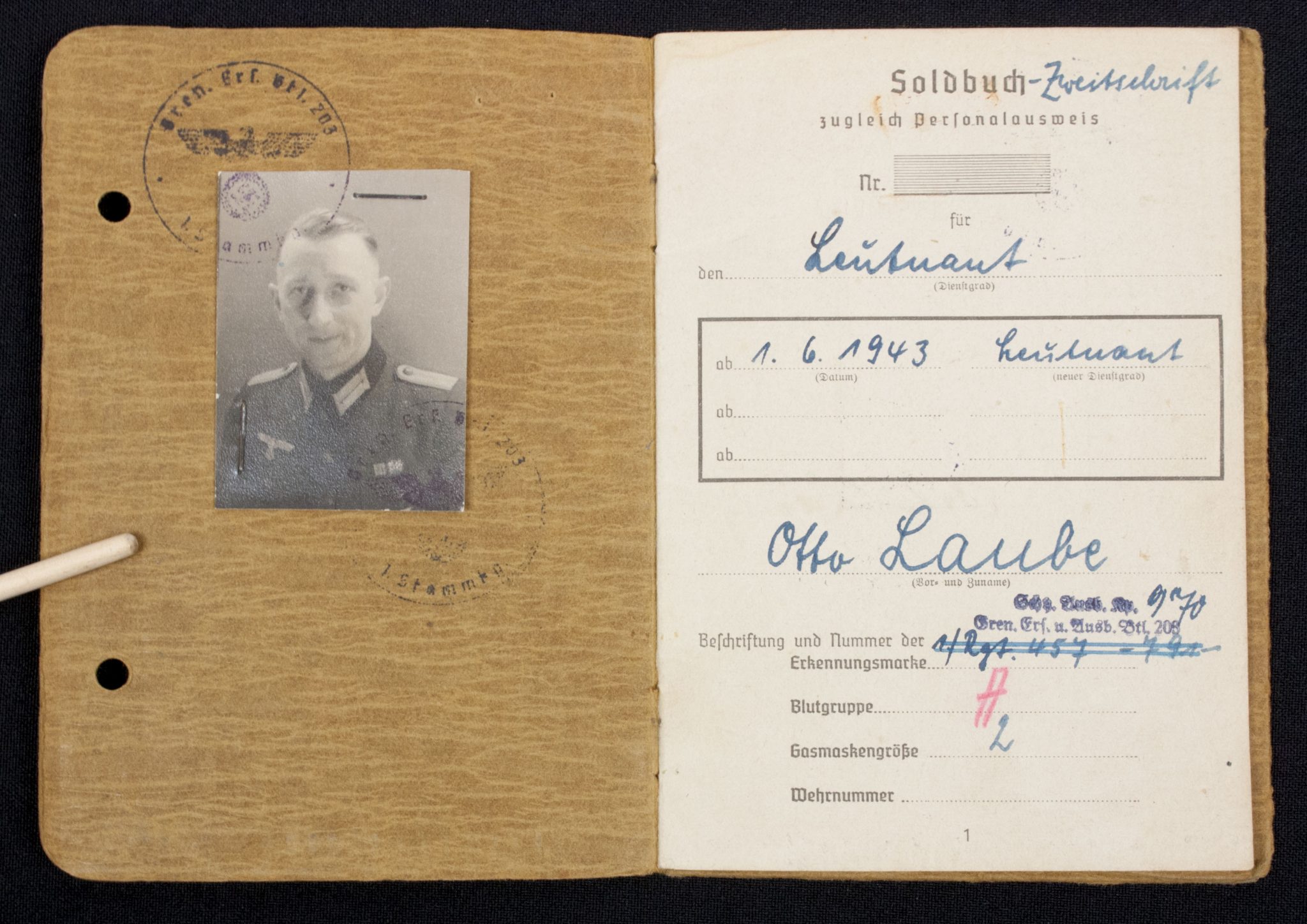 Soldbuch Gren.Ers. u. Ausb. Btl. 203 (with KVK2, EK1, Ek2, VWA Schwarz) (3) Soldbuch Gren.Ers. u. Ausb. Btl. 203 (with KVK2, EK1, Ek2, VWA Schwarz)