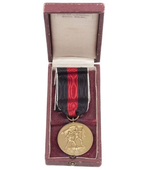 Sudetenland Annexation medal + case