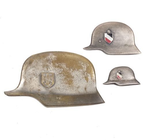 Three different size helmet photobook auflagen