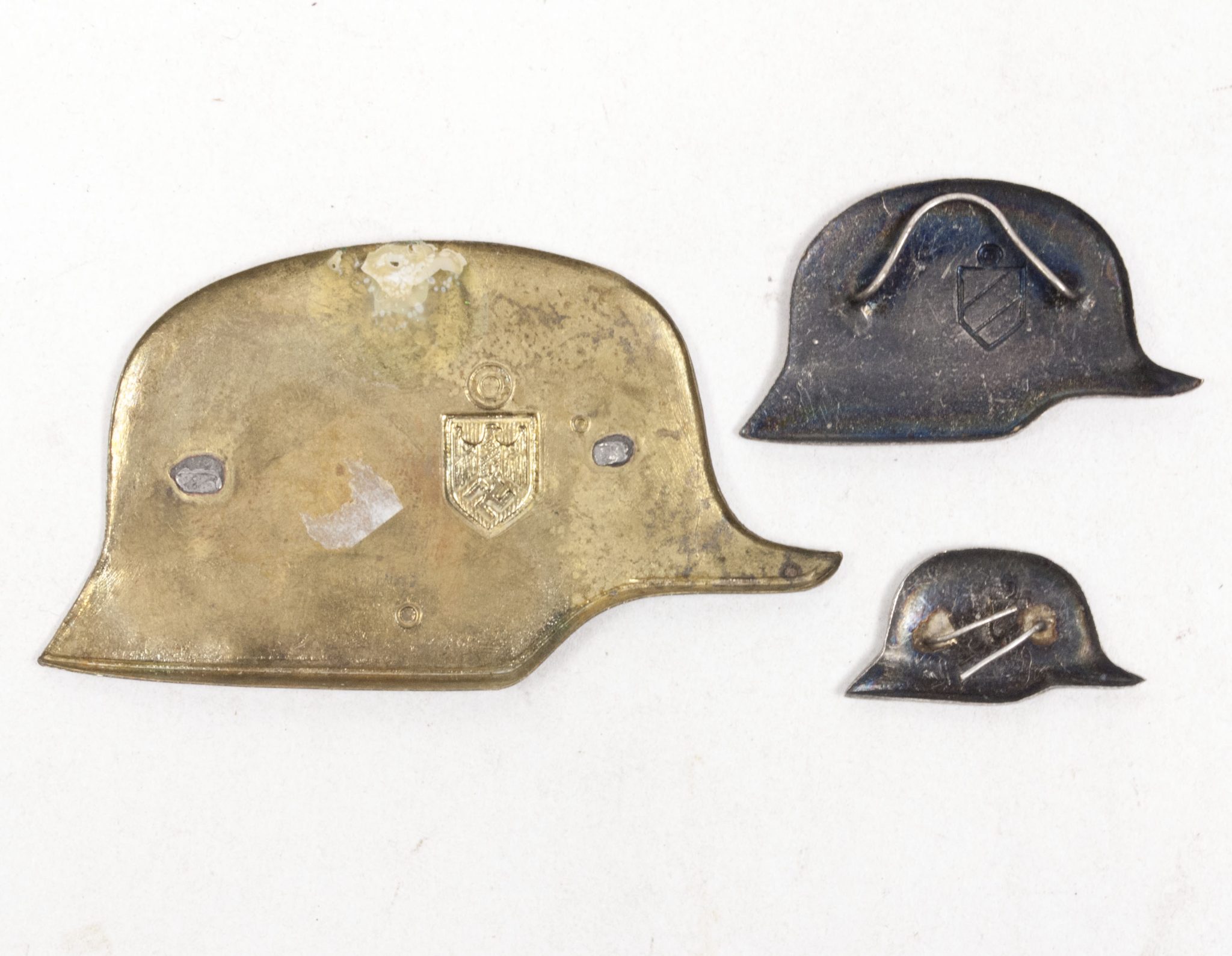 Three different size helmet photobook auflagen (6) Three different size helmet photobook auflagen