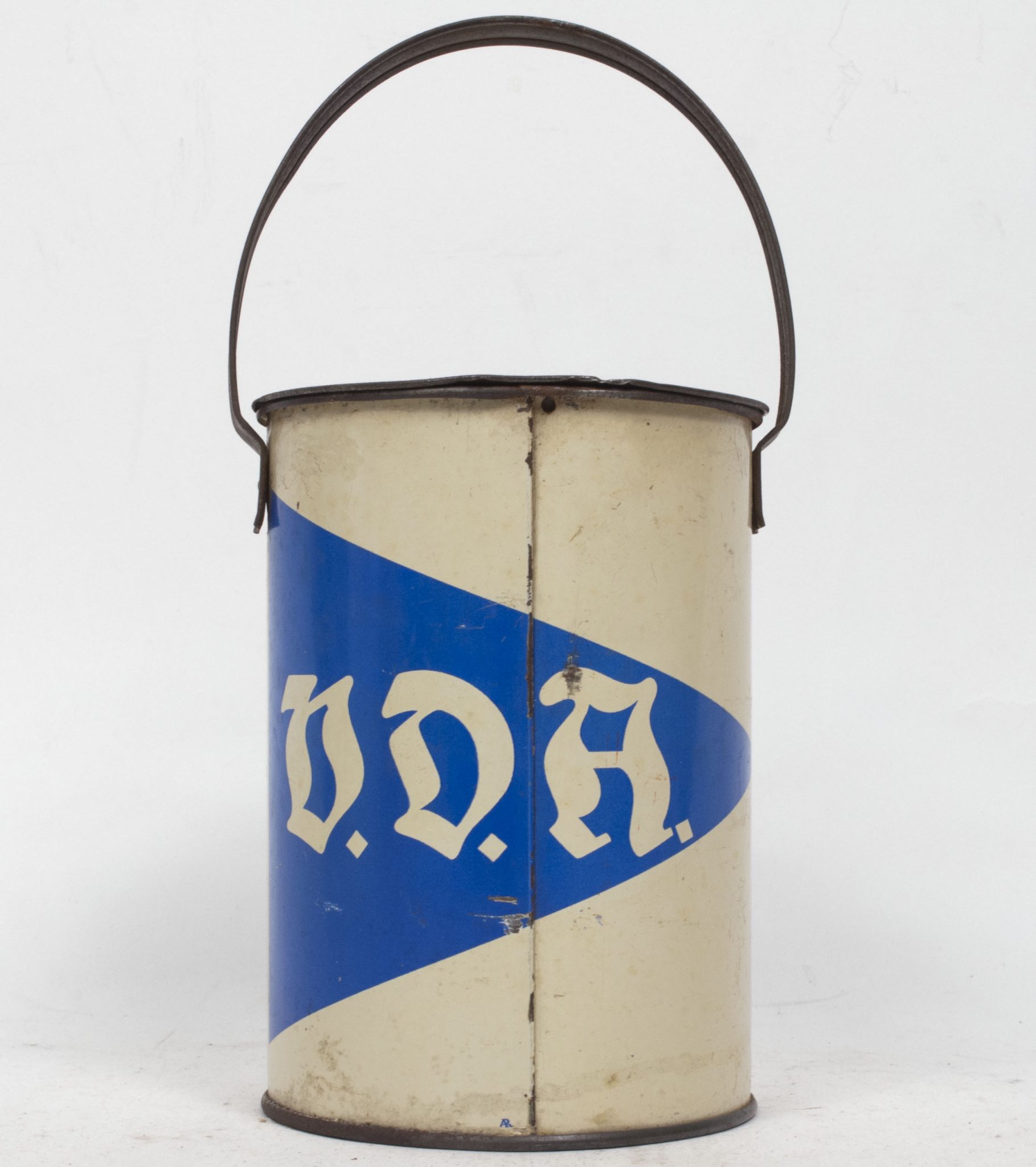 Volksbund für das Deutschtum im Ausland (V.D.A) collecting tin – rare (3) Volksbund für das Deutschtum im Ausland (V.D.A) collecting tin - rare