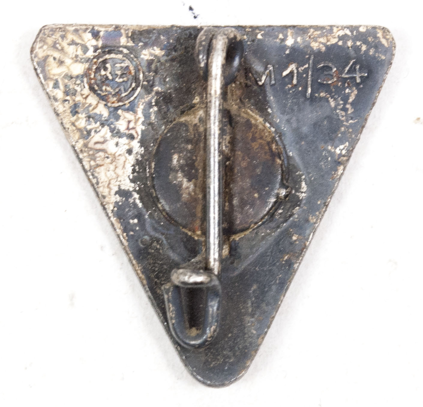 Deutsches Frauenschaft memberbadge RZM M134 small variation (2) Deutsches Frauenschaft memberbadge RZM M134 small variation