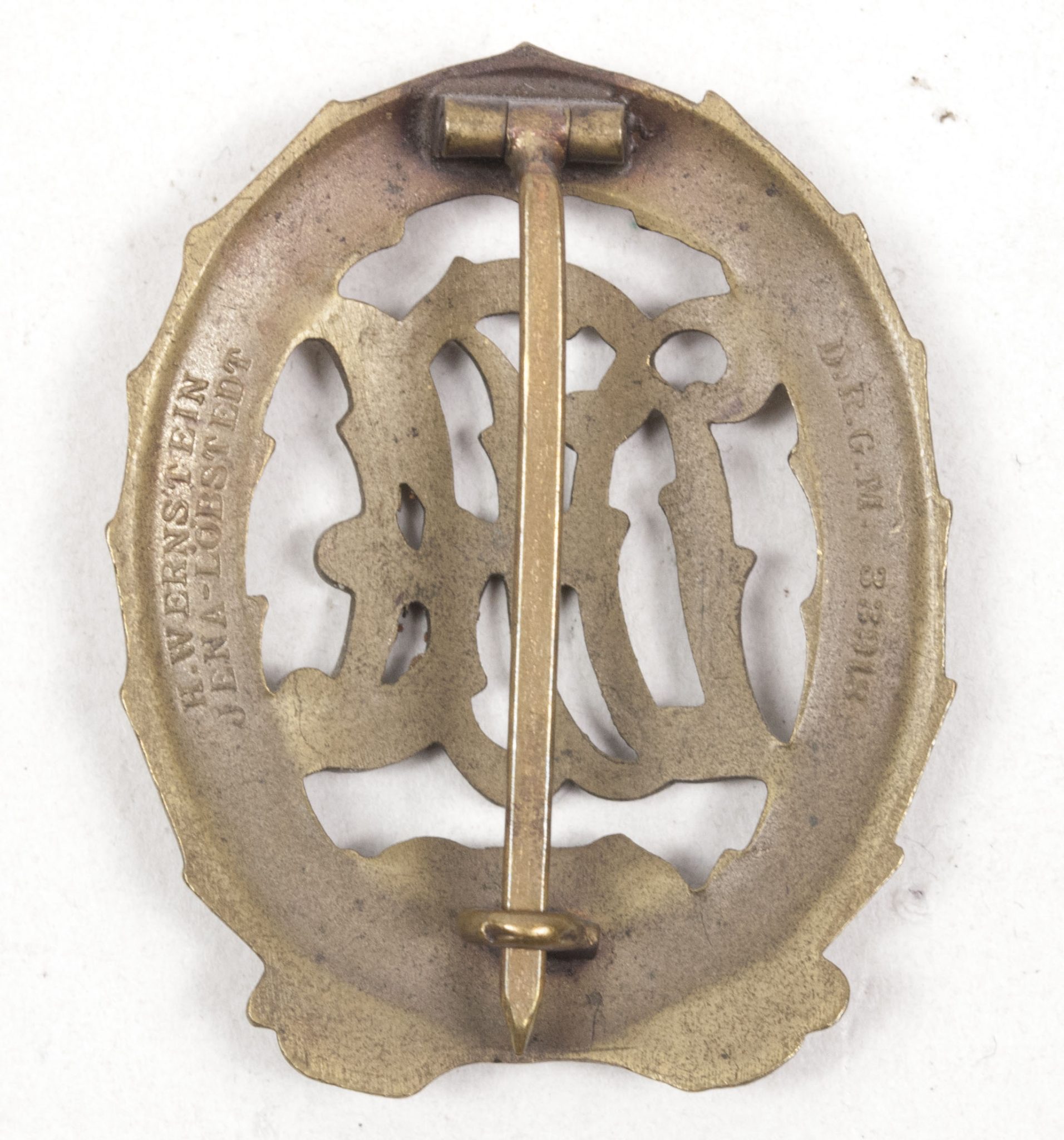 Deutsches Reichsabzeichen für Leibesübungen in bronze (DRA) (maker Wernstein) (1) Deutsches Reichsabzeichen für Leibesübungen in bronze (DRA) (maker Wernstein)