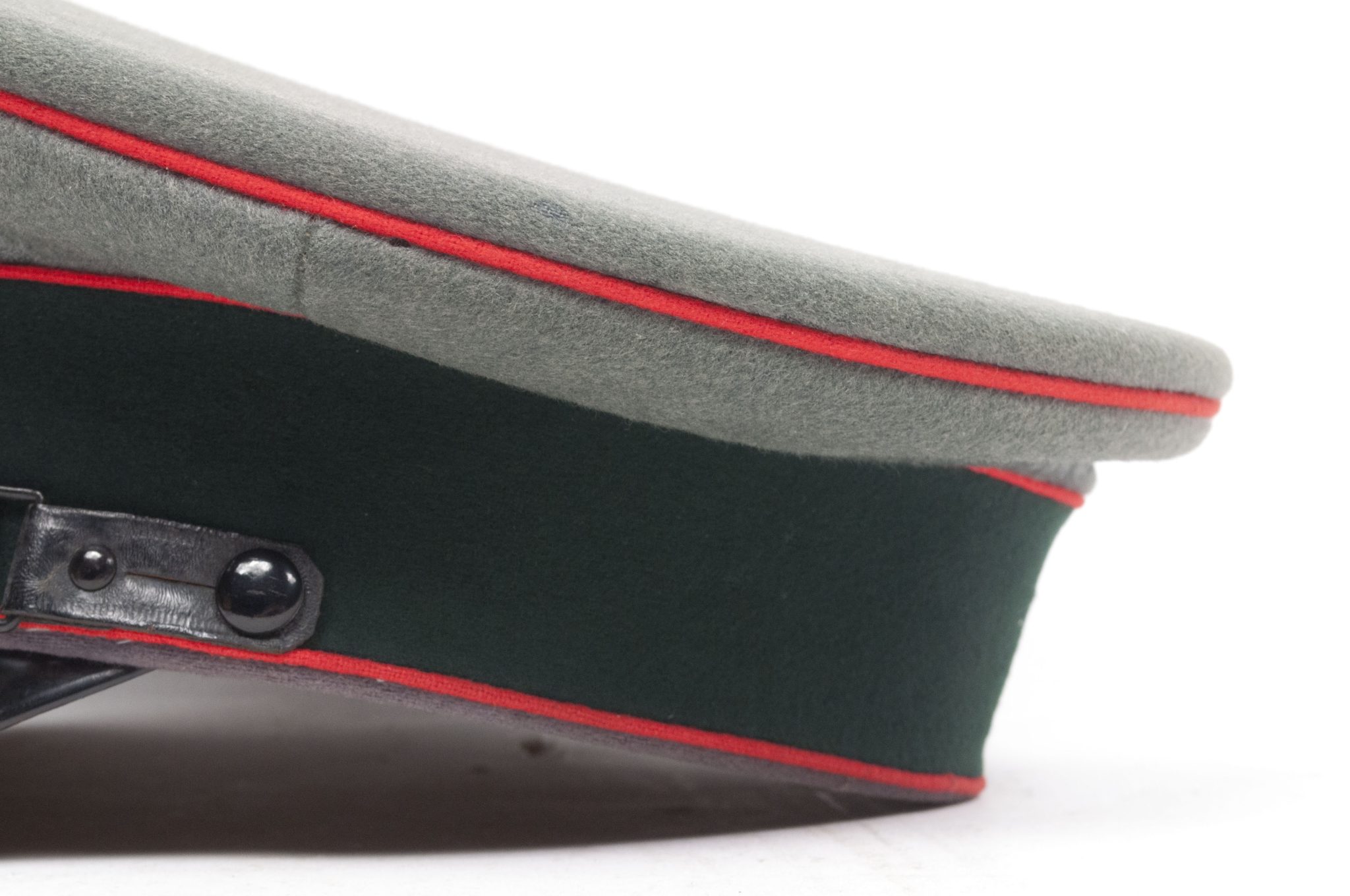 German Artillery NCO visor cap (NAMED: 3.1 A.R. 17. Erlangen) - Image 9