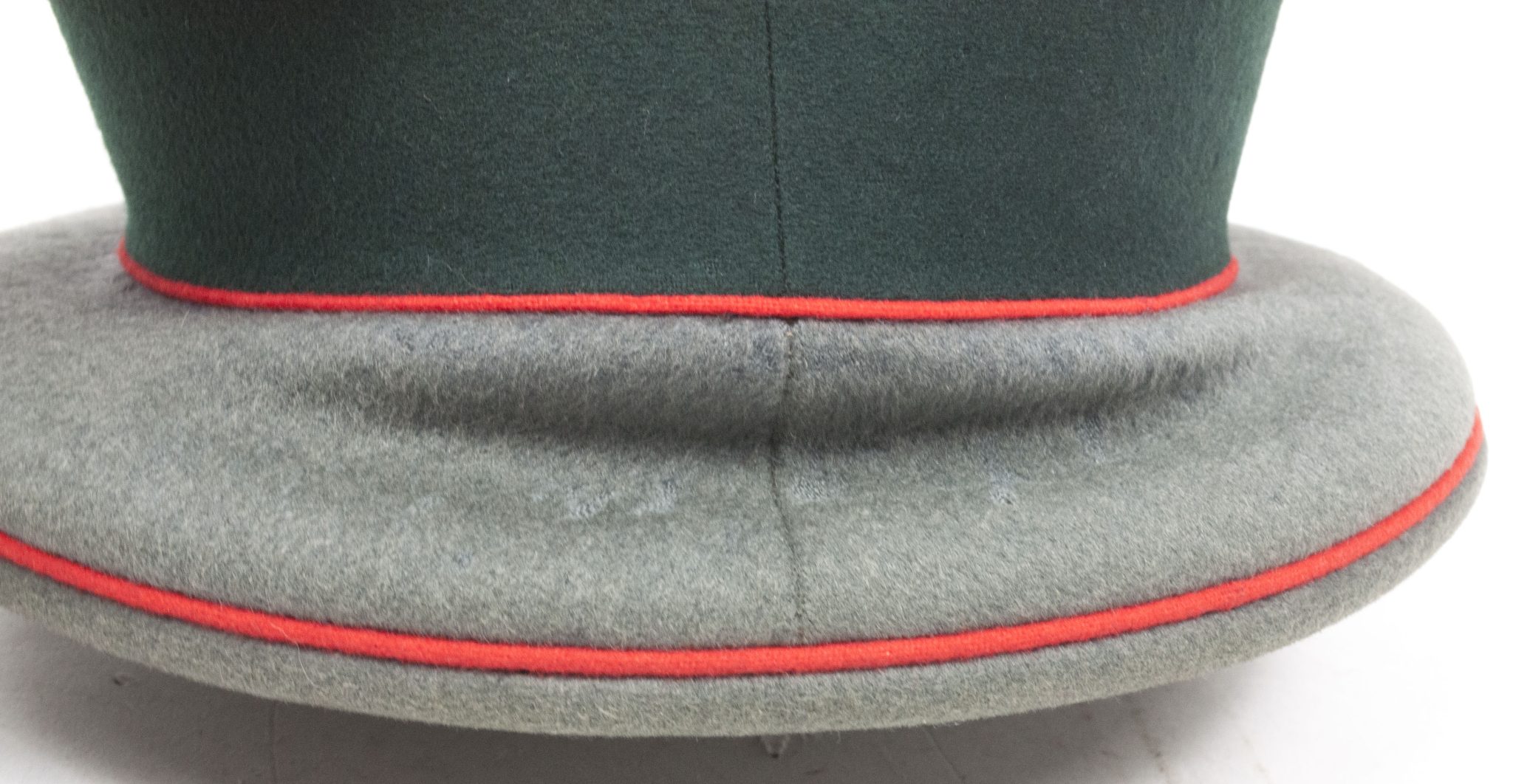 German Artillery NCO visor cap (NAMED: 3.1 A.R. 17. Erlangen) - Image 11