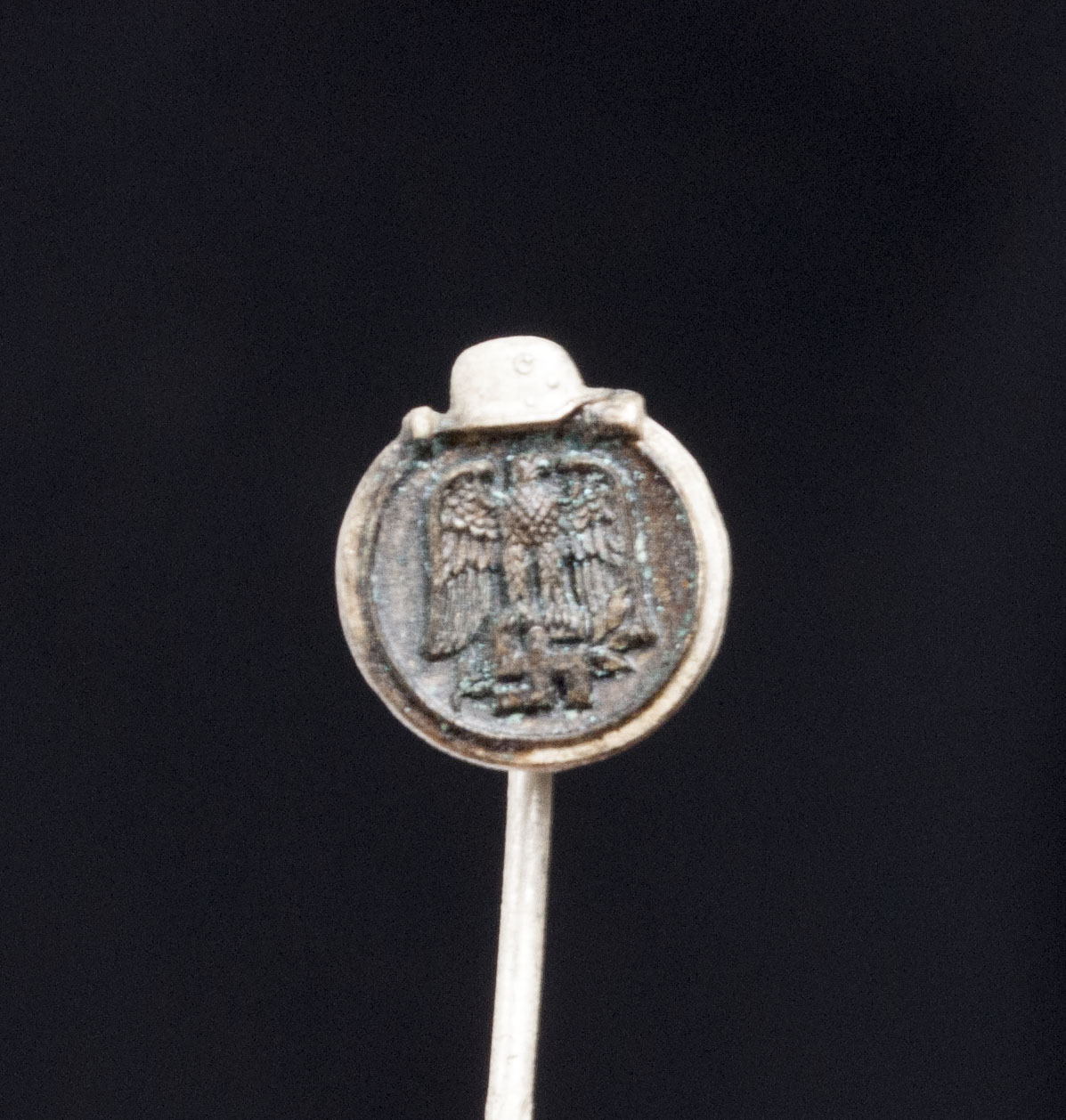 Miniature (9 millimeter) Winterschlacht im Osten Ostmedaille stickpin - extremely rare