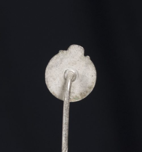 Miniature (9 millimeter) Winterschlacht im Osten Ostmedaille stickpin - extremely rare