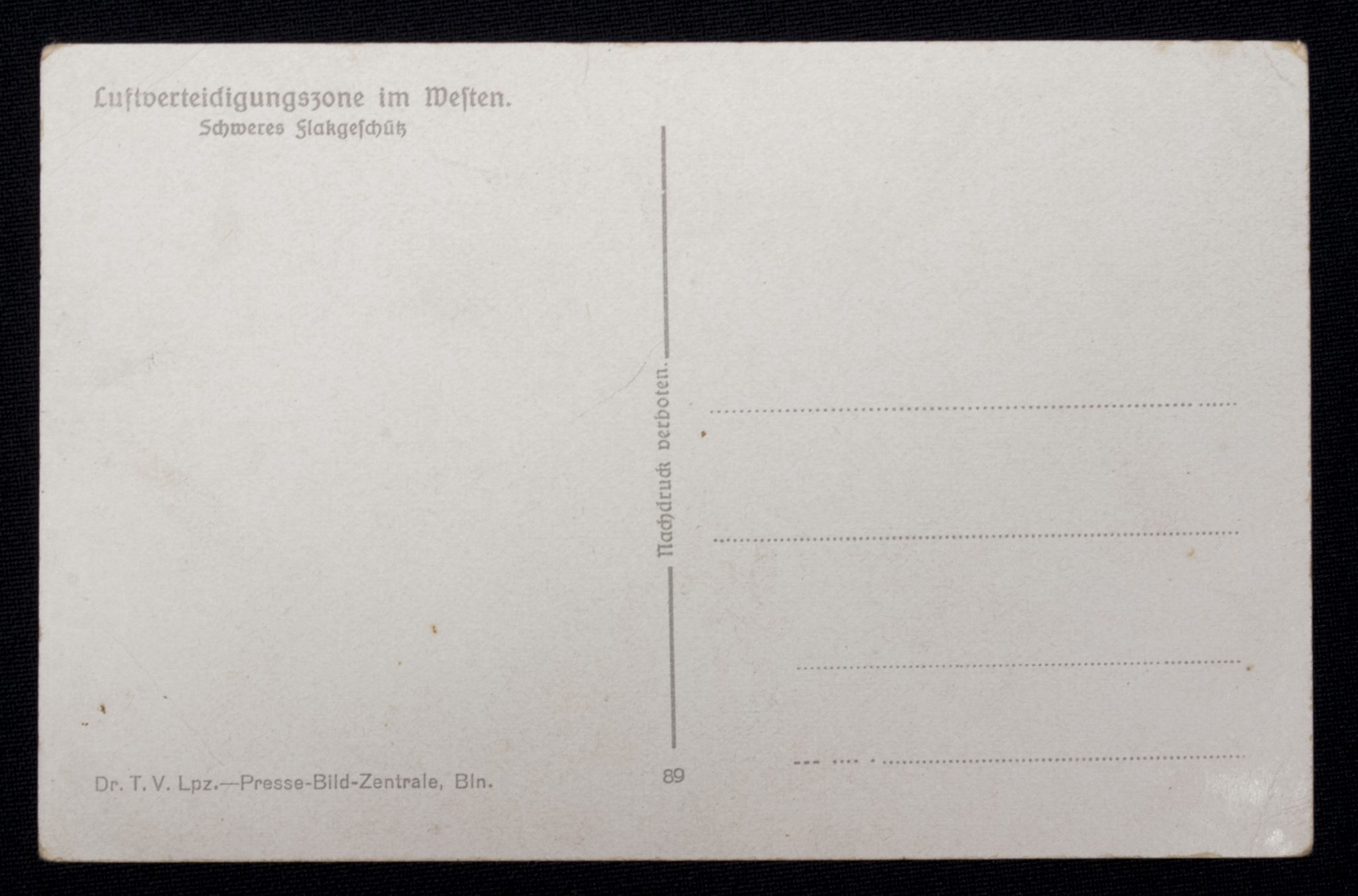 (Postcard) Luftverteidigungszone im Westen. Schweres Flakgeschütz.
