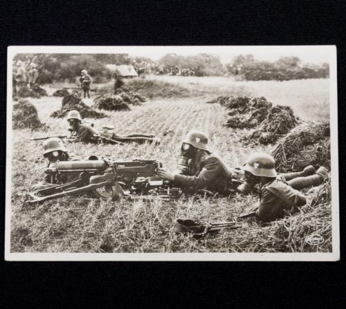 (Postcard) Unsere Reichswehr Infanterie Maschinengewehr mit Gasmasken in Stellung