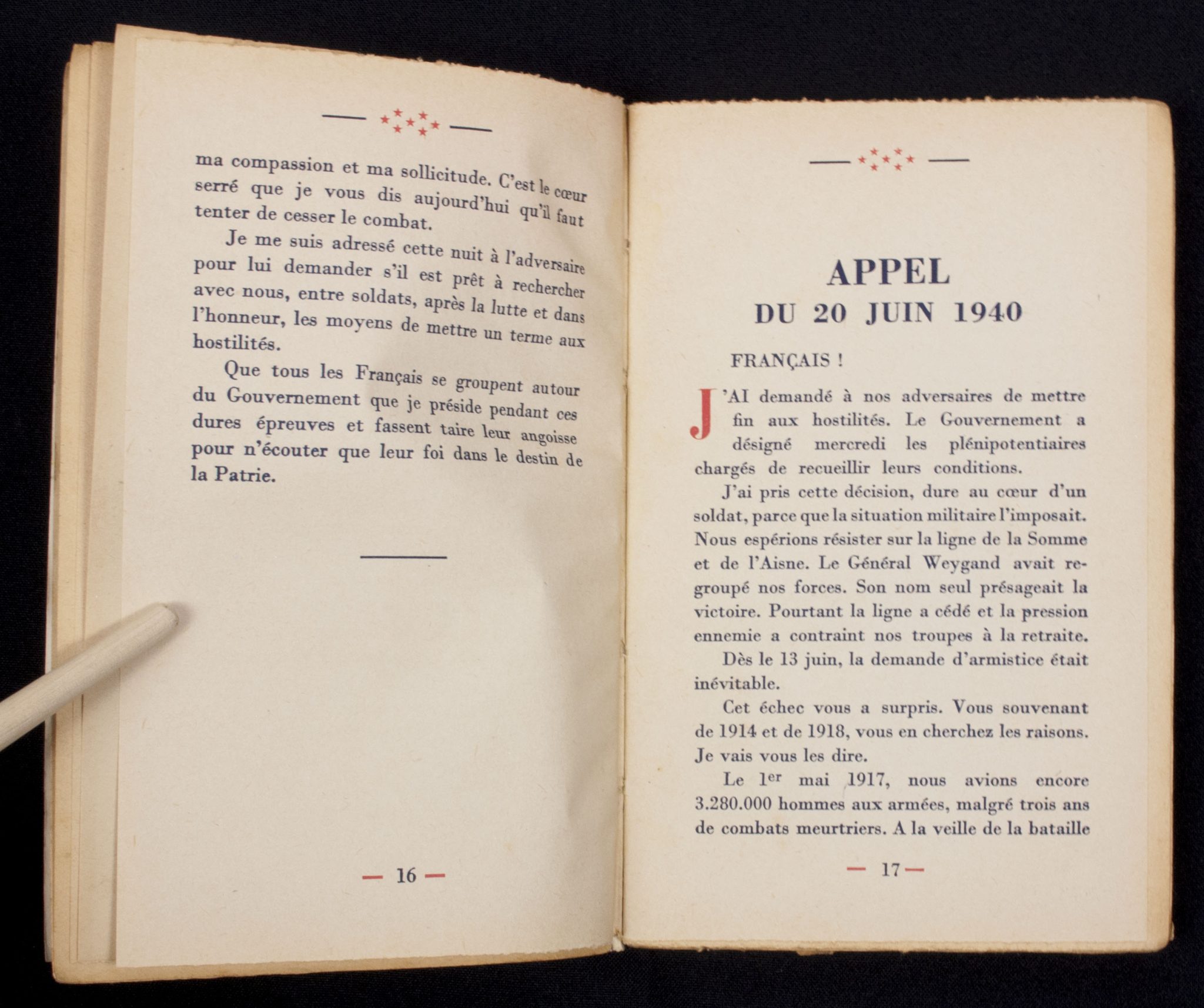 Vichy France poster + Marechal Petain book: "Principes de la Communauté" - Image 19